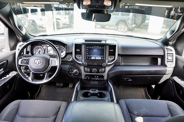 Used 2021 White Ram Big Horn/Lone Star image 17