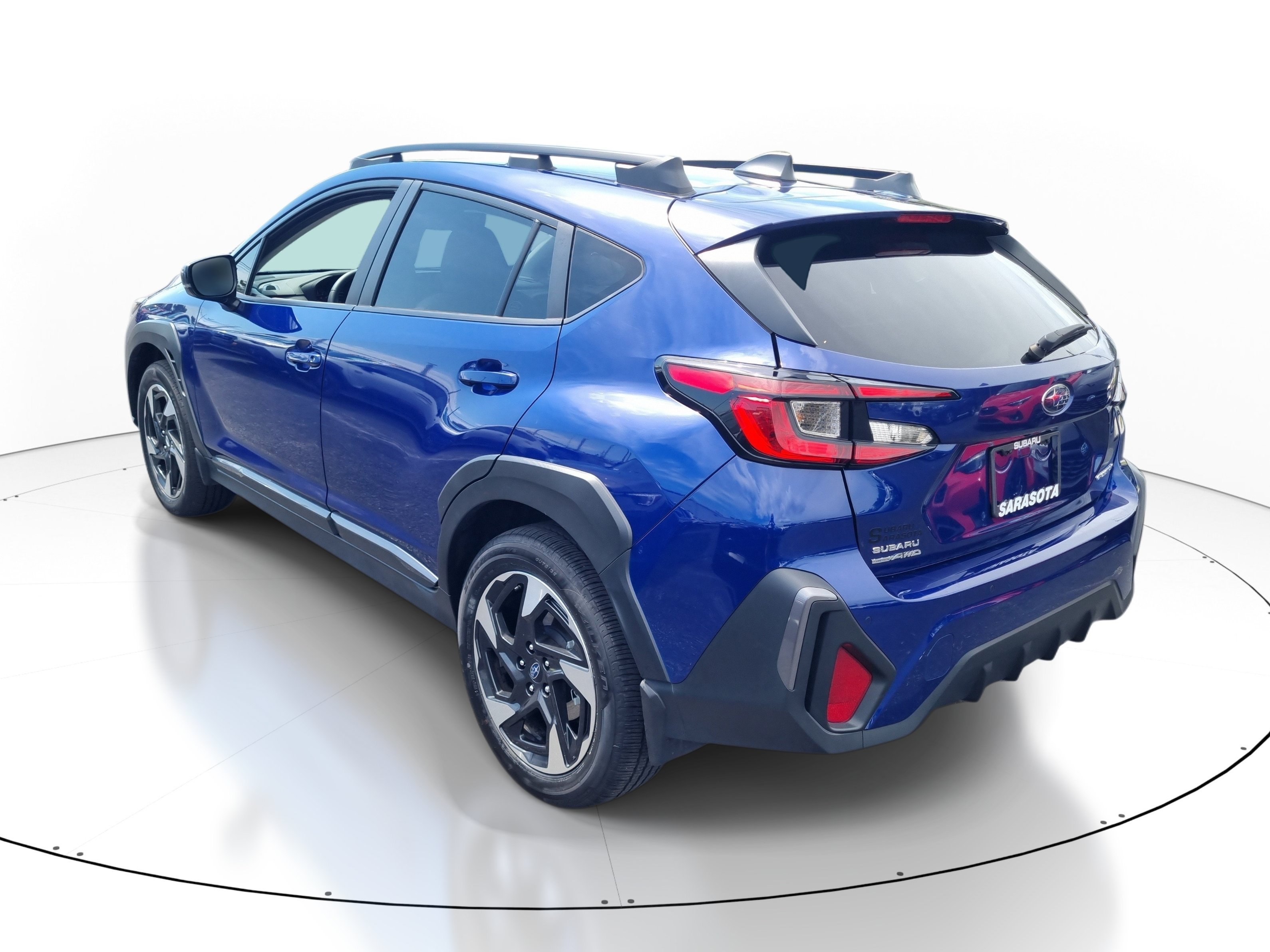 Used 2024 Sapphire Blue Pearl Subaru Limited image 4