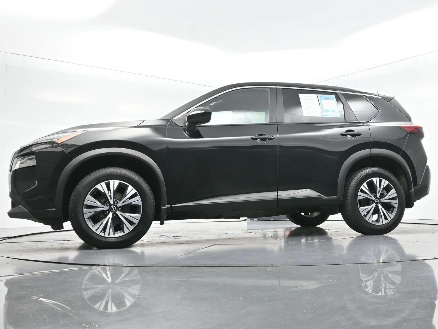 Used 2023 Super Black Nissan SV image 44