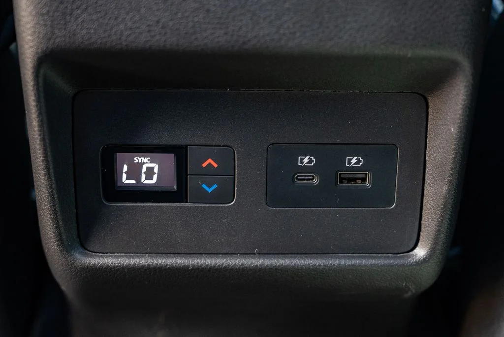 Used 2023 Gray Nissan SL image 9