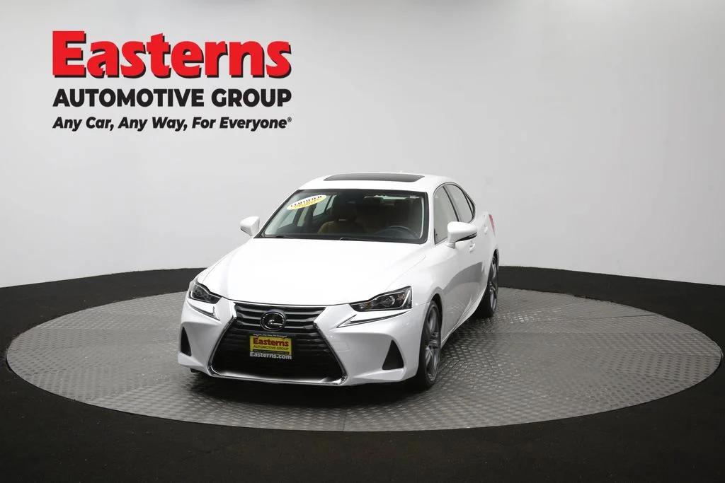 Used 2018 White Lexus 300 image 54