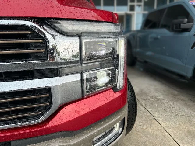 Used 2025  Ford King Ranch image 9