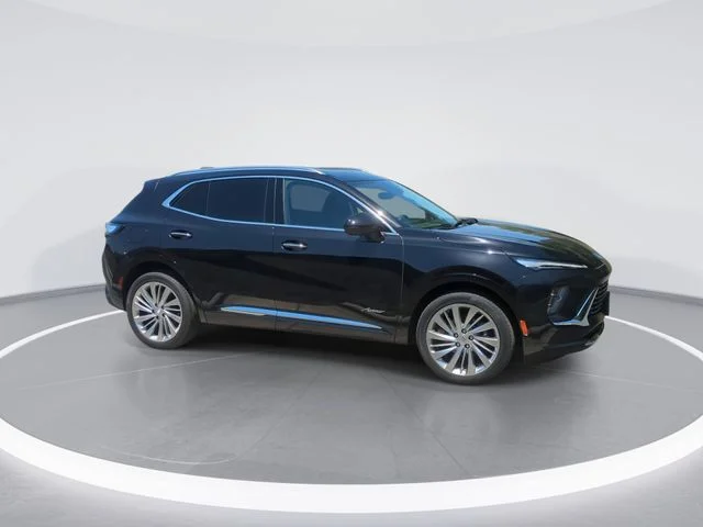 Used 2025 Black Buick Avenir image 9