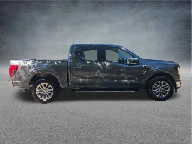 New 2026 Carbonized Gray Metallic Ford XLT image 40