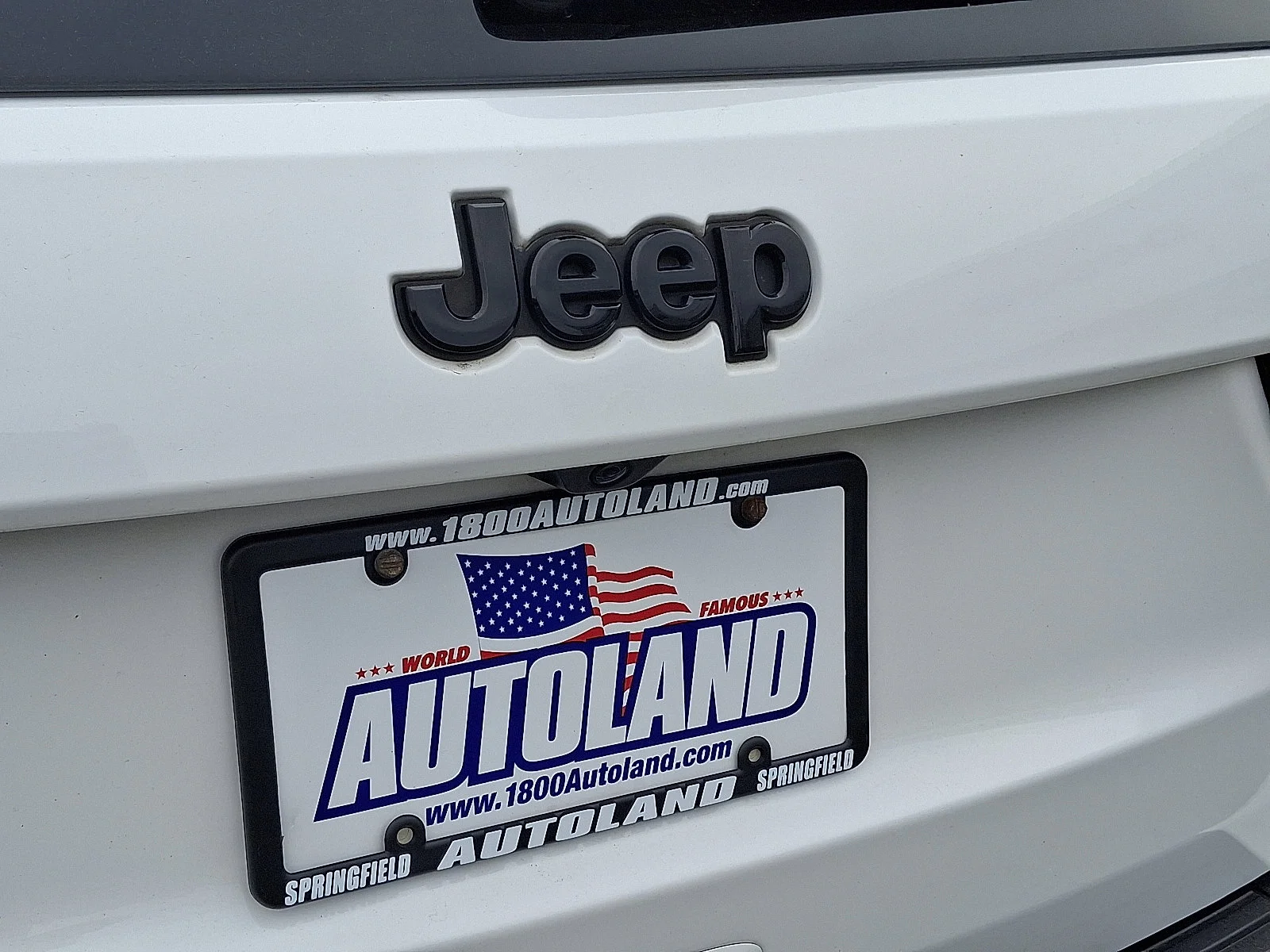 Certified Used 2021 Bright White Clearcoat Jeep Laredo X image 30