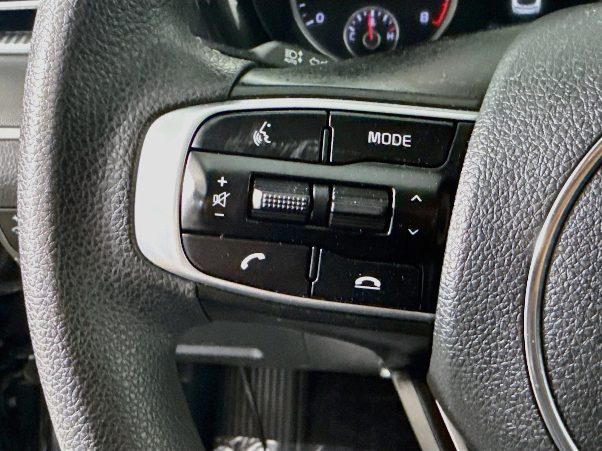 Used 2022 Ebony Black Kia LX image 10