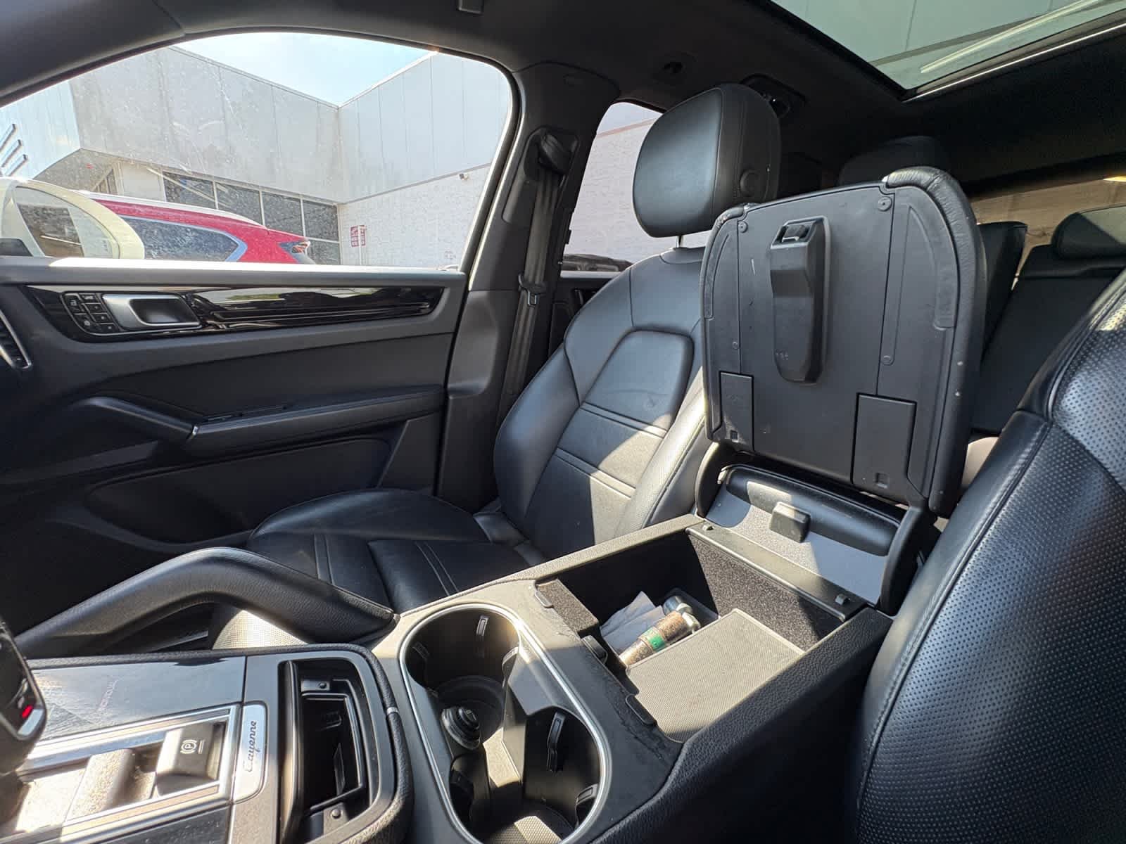 Used 2019 White Porsche  image 27