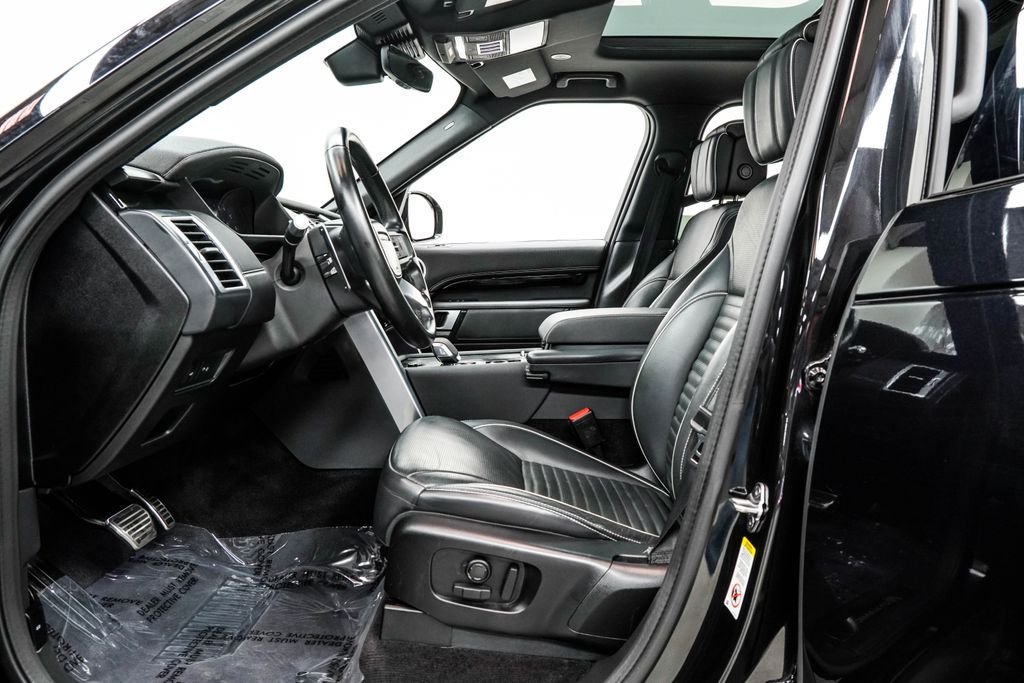 Used 2022 Black Land Rover HSE R-Dynamic image 17