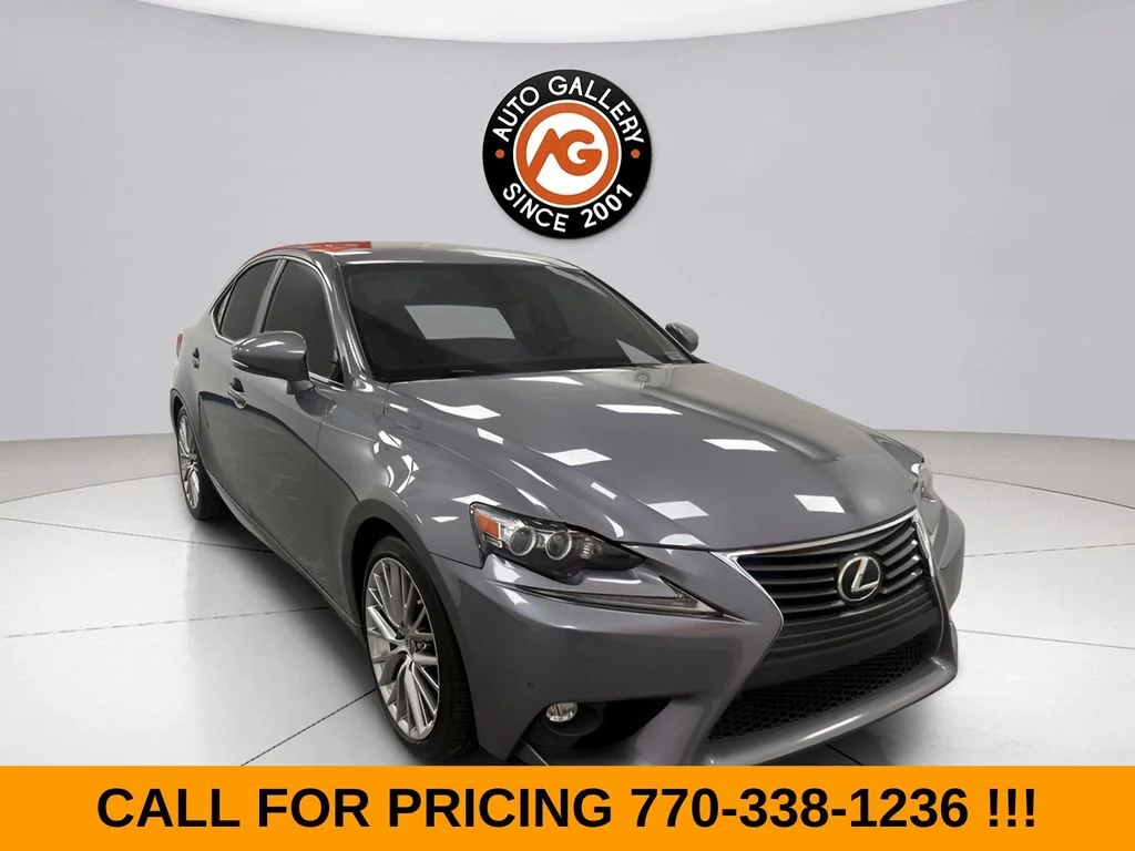 2016 Lexus IS 350 200t's photo