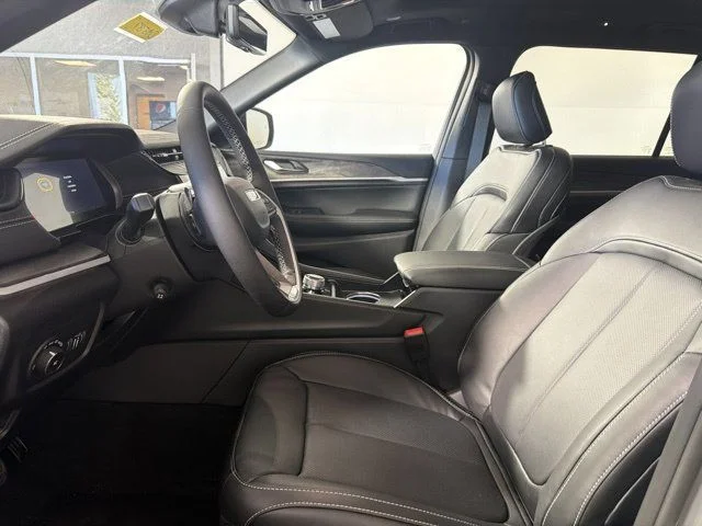 New 2027 Gray Jeep Limited Reserve image 18