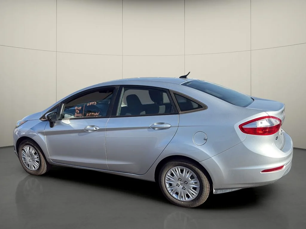Used 2015 Silver Ford S image 5