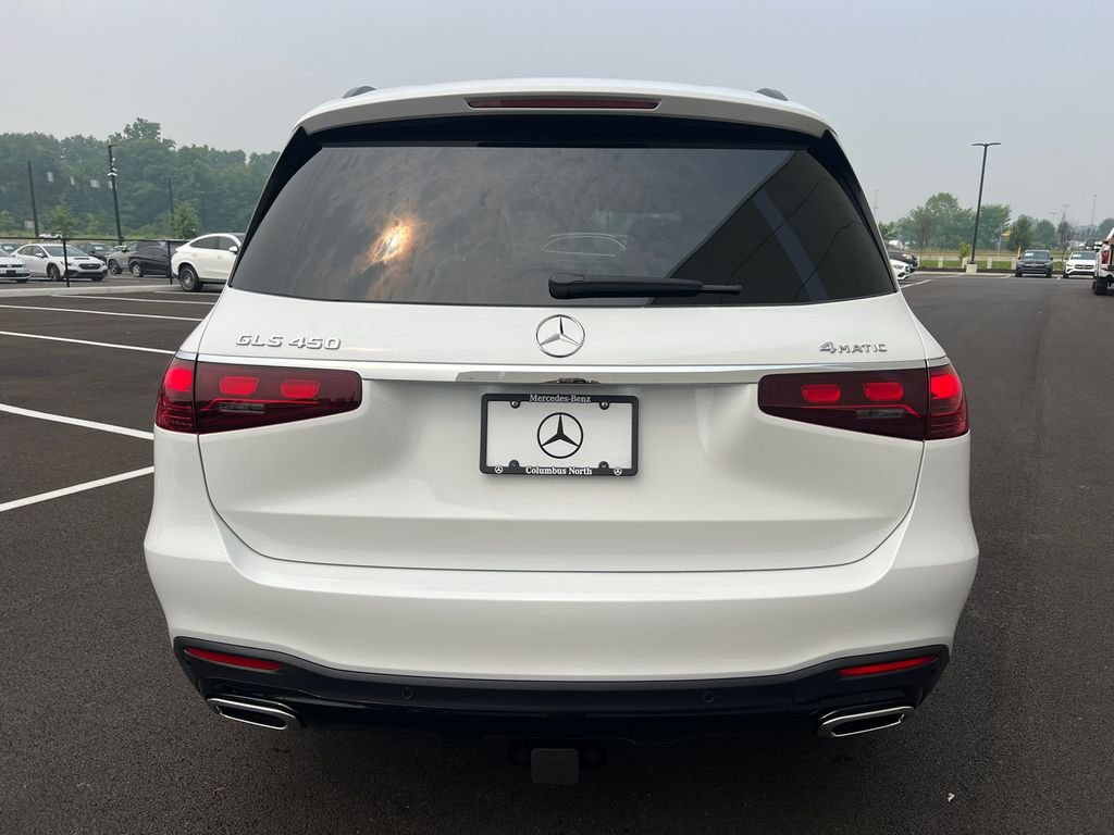 New 2026 MANUFAKTUR Moonlight White Metallic Mercedes-Benz GLS 450 image 6