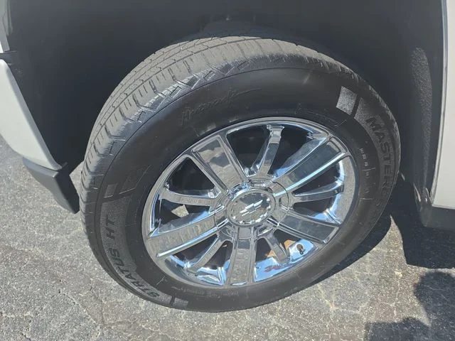 Used 2017 Beige Chevrolet High Country image 34