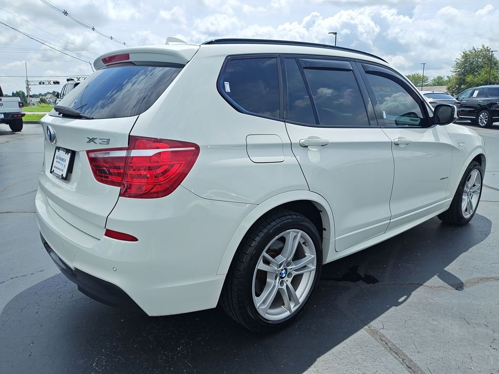 Used 2013 White BMW xDrive28i image 5