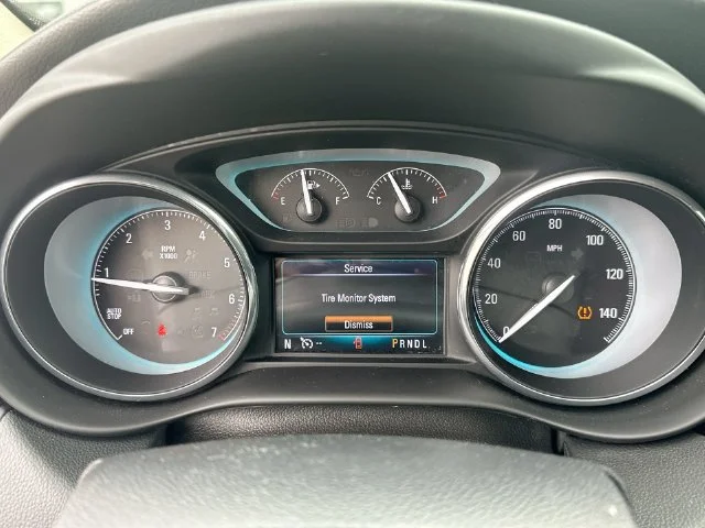 Used 2017 Red Buick Essence image 18