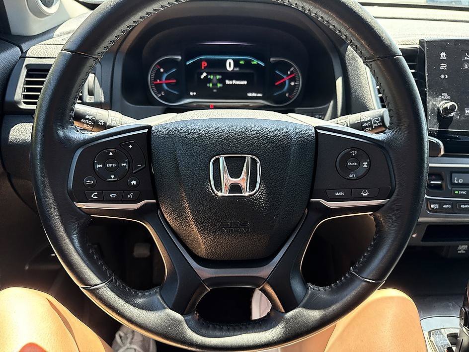 Used 2019 Crystal Black Pearl Honda EX-L image 13