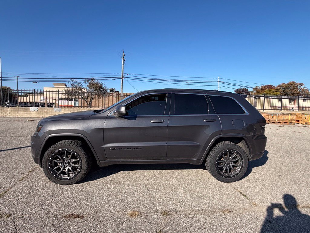 Used 2015 Black Jeep Altitude image 5