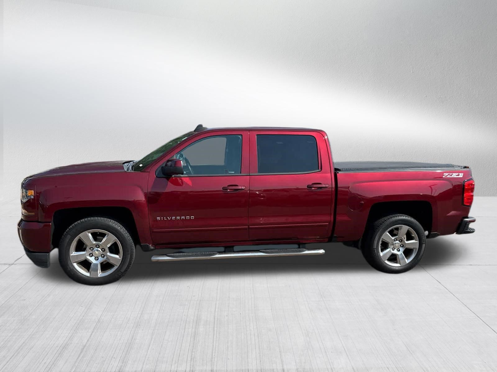 Used 2017 SIREN RED TINTCOAT Chevrolet LT image 4