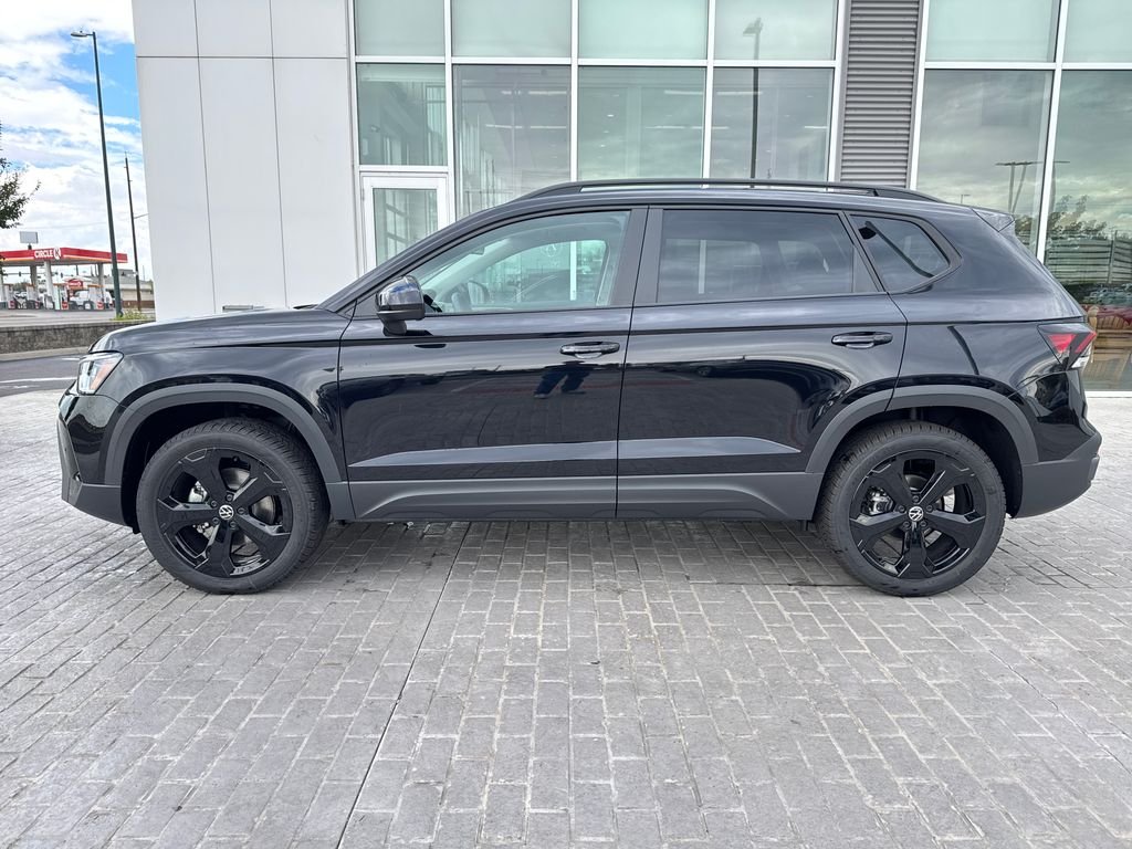 New 2026 Deep Black Pearl Volkswagen 1.5T SE Black image 2