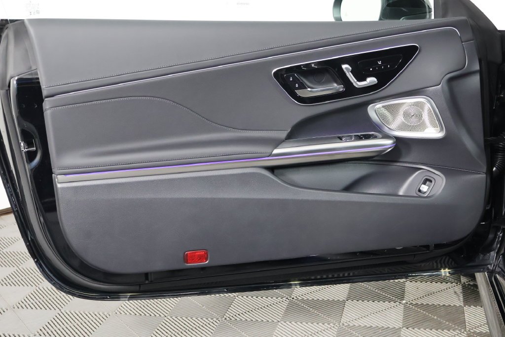 New 2027 Black Mercedes-Benz CLE 450 image 7