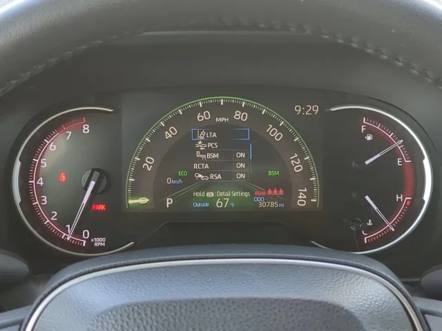 Certified Used 2023  Toyota XLE Premium image 32