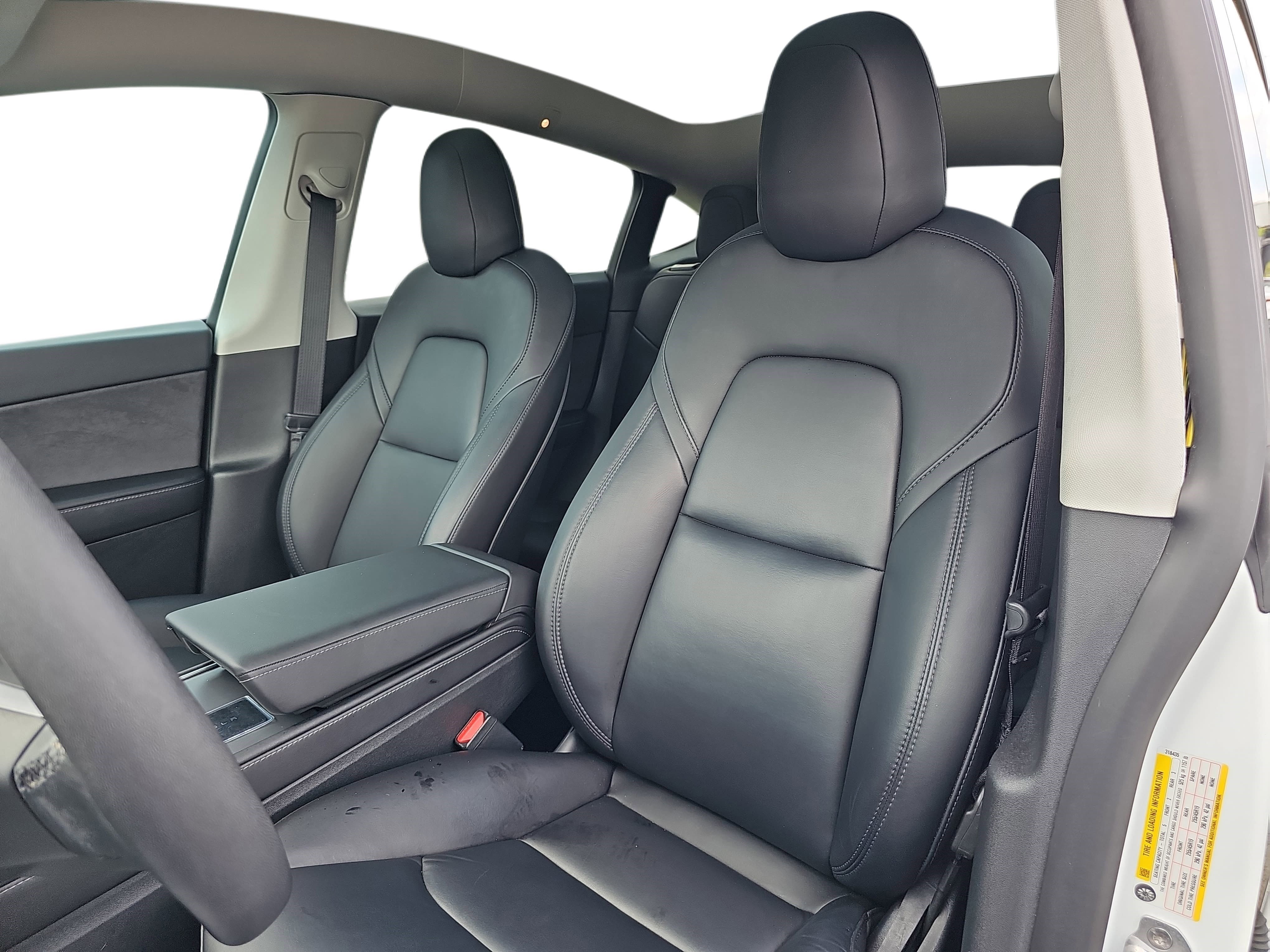 Used 2022  Tesla Long Range image 13