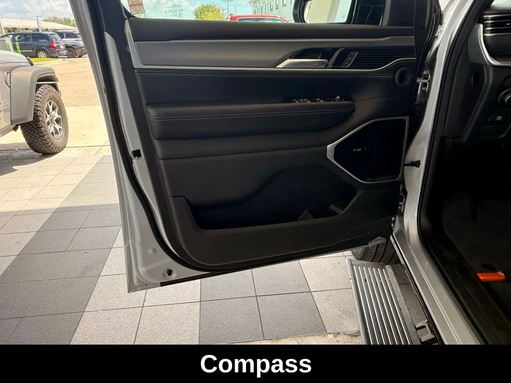 New 2026 Silver Zynith Jeep Limited Reserve image 35