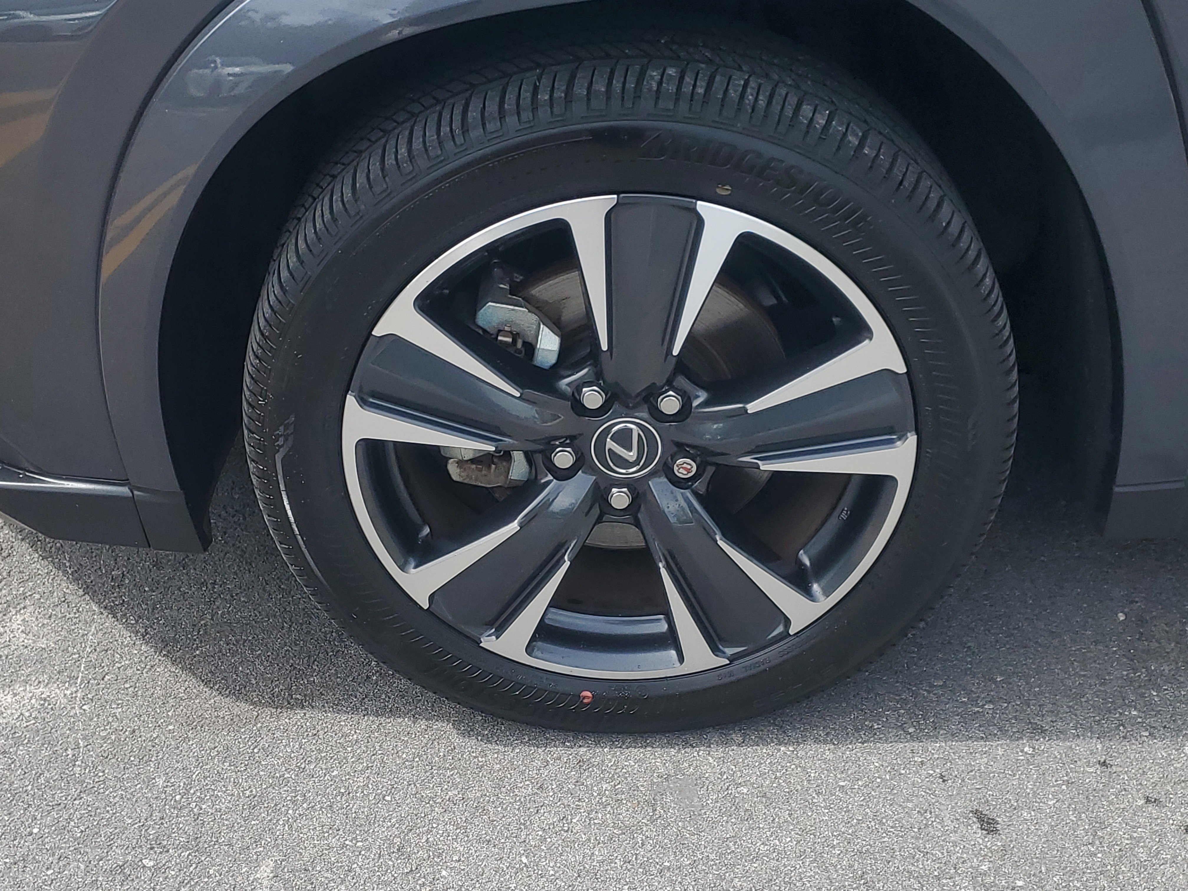 Certified Used 2025 Obsidian Lexus UX 300h F SPORT Design image 4