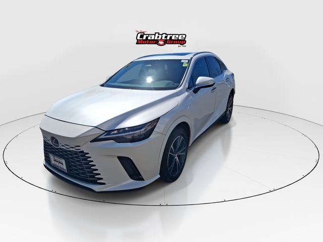 Used 2023 White Lexus 350 image 4