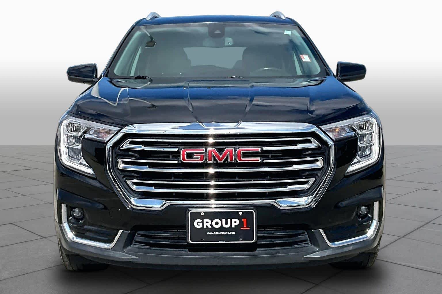 Certified Used 2022 Ebony Twilight Metallic GMC SLT image 4