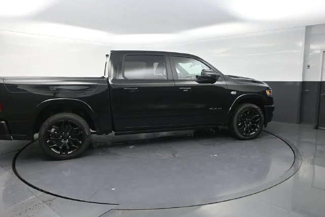 New 2026 Diamond Black Crystal Pearl-Coat Exterior Paint RAM Limited image 9