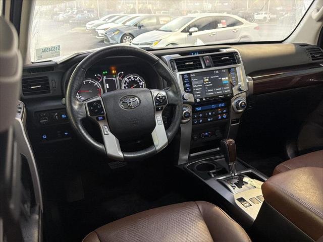 Certified Used 2023 BLIZZARD PEARL Toyota  image 19