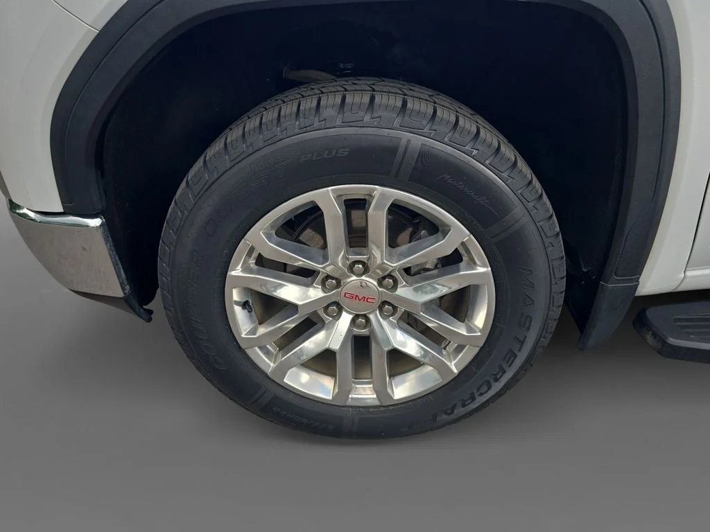 Used 2019 Summit White GMC SLT image 10