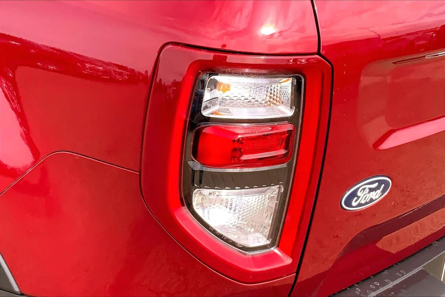 New 2026 Ruby Red Metallic Tinted Clearcoat Ford Outer Banks® image 14