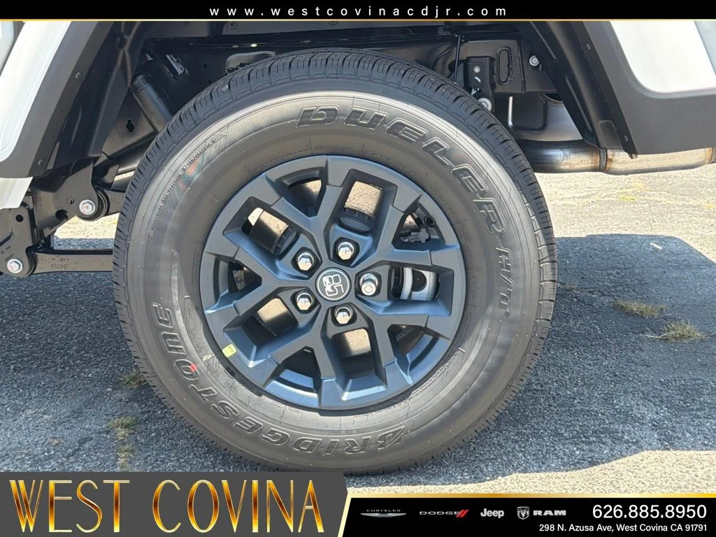 New 2026 Bright White Clear-Coat Exterior Paint Jeep 85th Anniversary Edition image 17