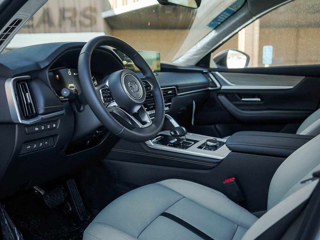 2026 Mazda CX-90 Premium Package - Photo 19