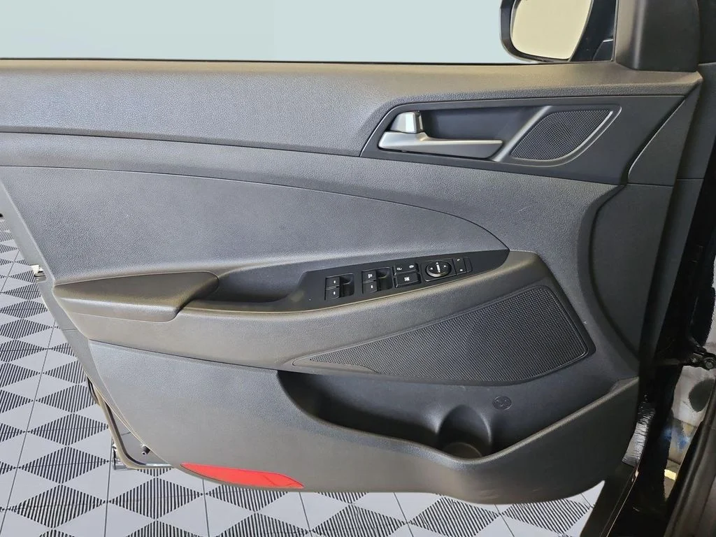 Used 2016 Ash Black Hyundai Sport image 10
