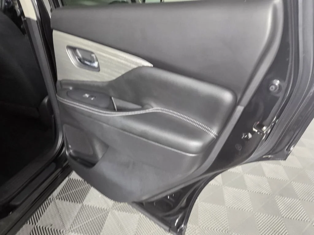 Used 2018 Magnetic Black Metallic Nissan S image 30
