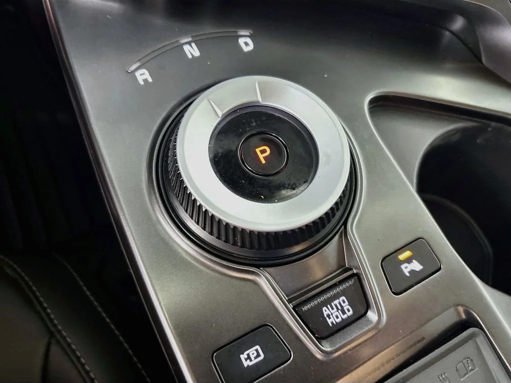 Used 2024 Gray Kia Light image 18