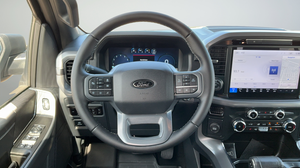 Used 2025 Carbonized Gray Metallic Ford XLT image 8