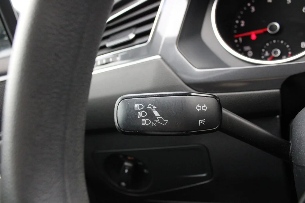 Used 2018 Black Volkswagen 2.0T S image 11