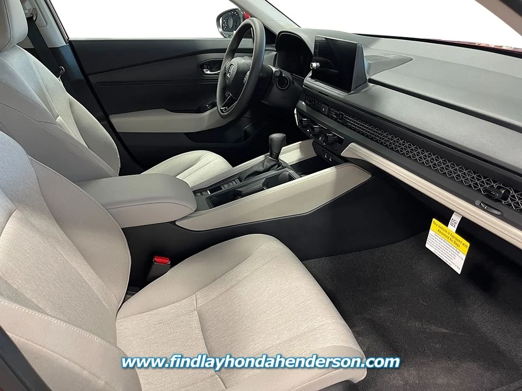 New 2026 Platinum White Pearl Honda LX image 25