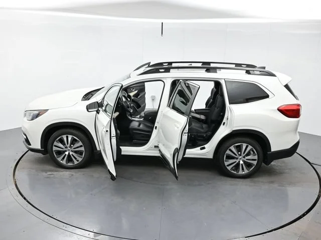 Used 2019 Crystal White Pea Subaru Limited image 42