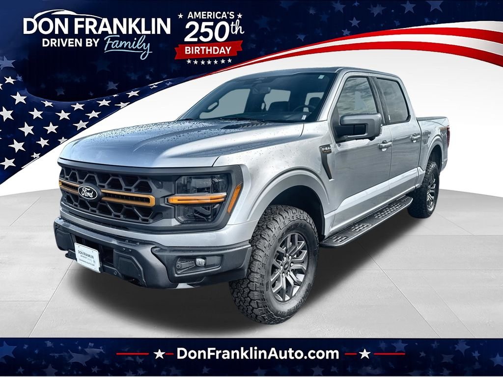 Used 2025 Silver Ford Tremor image 1