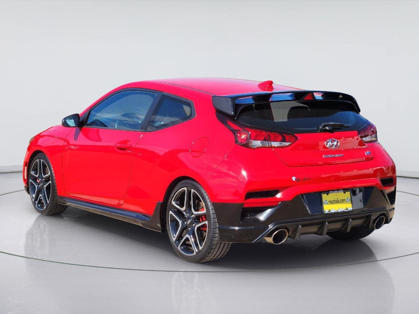 Used 2021 Racing Red Hyundai Base image 4