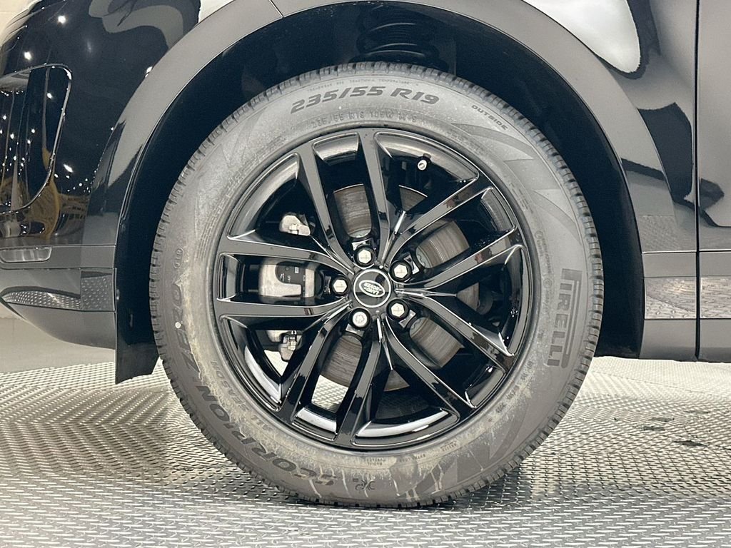 New 2026 Santorini Black Land Rover S image 5