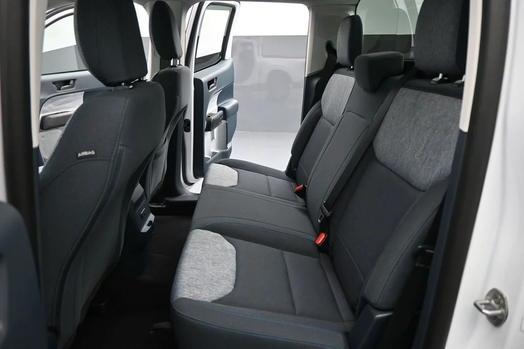 New 2026 Oxford White Ford XLT image 18