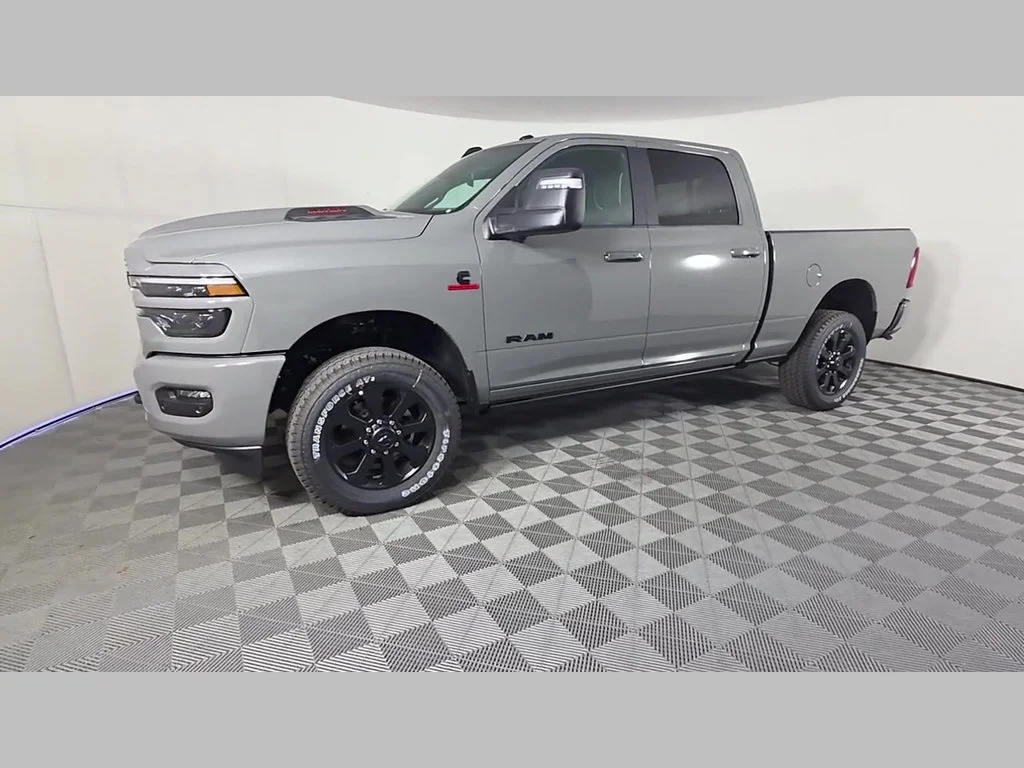 New 2026 Ceramic Gray Clear-Coat Exterior Paint RAM Laramie image 37