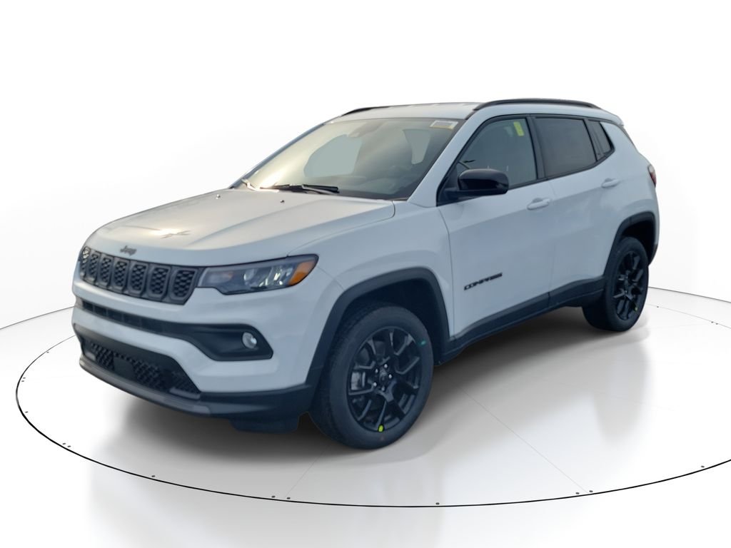 New 2026 Bright White Clearcoat Jeep Latitude image 2