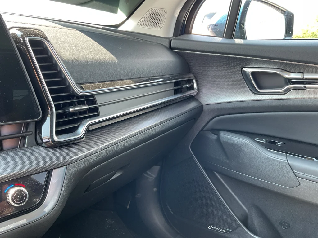 Used 2025 Vesta Blue Kia SX-Prestige image 25